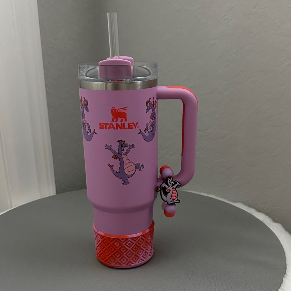 EUC Stanley Target Exclusive Amethyst 30oz